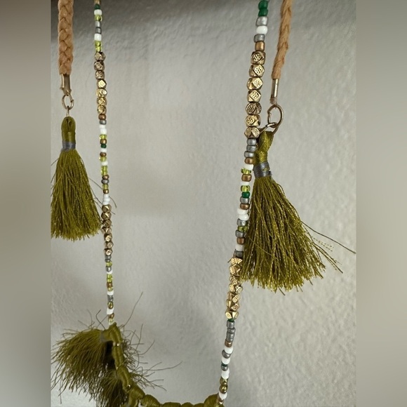 Multi-threaded Boho Tassel Pull Tie Adjustable Necklace. - Picture 10 of 11